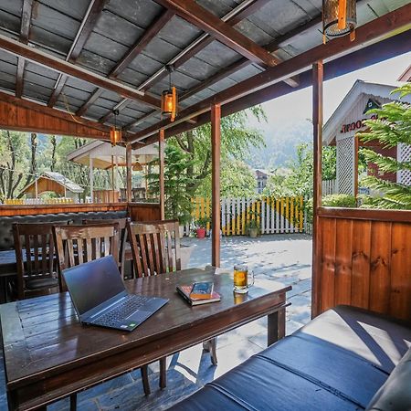 Pax Hotel Rock Villa Swimming Pool Available ダルハウジ エクステリア 写真